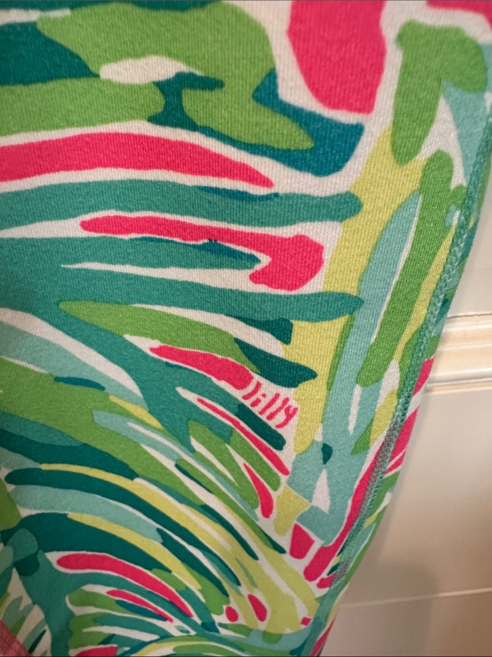 Lilly Pulitzer Luxletic Legging in Tropical Storm Green/Pink Sz XL - Picture 3 of 8
